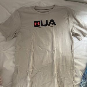 beige under armour top